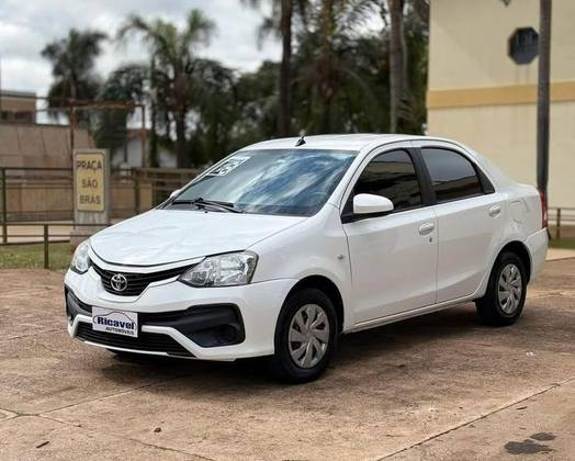 TOYOTA ETIOS 1.3 X 16V FLEX 4P AUTOMÁTICO TOYOTA ETIOS 1.3 X 16V FLEX 4P AUTOMÁTICO